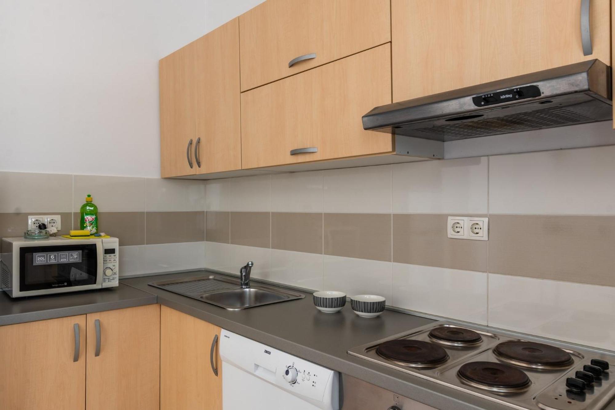 Apartment Village נין מראה חיצוני תמונה