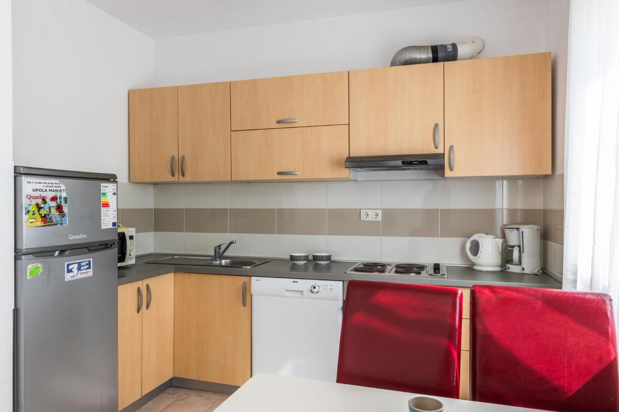 Apartment Village נין מראה חיצוני תמונה