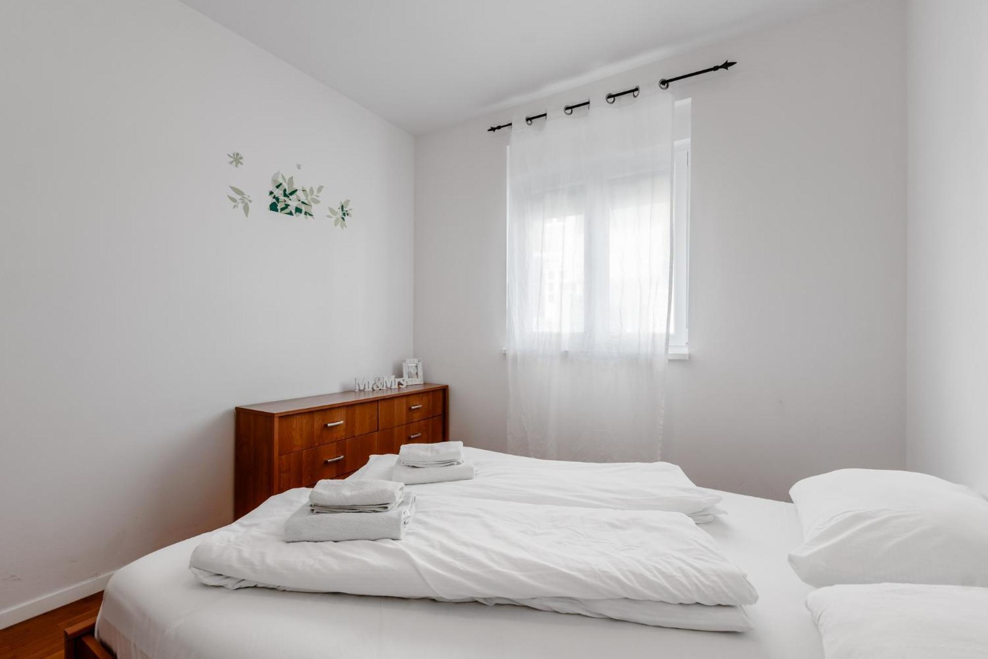 Apartment Village נין מראה חיצוני תמונה