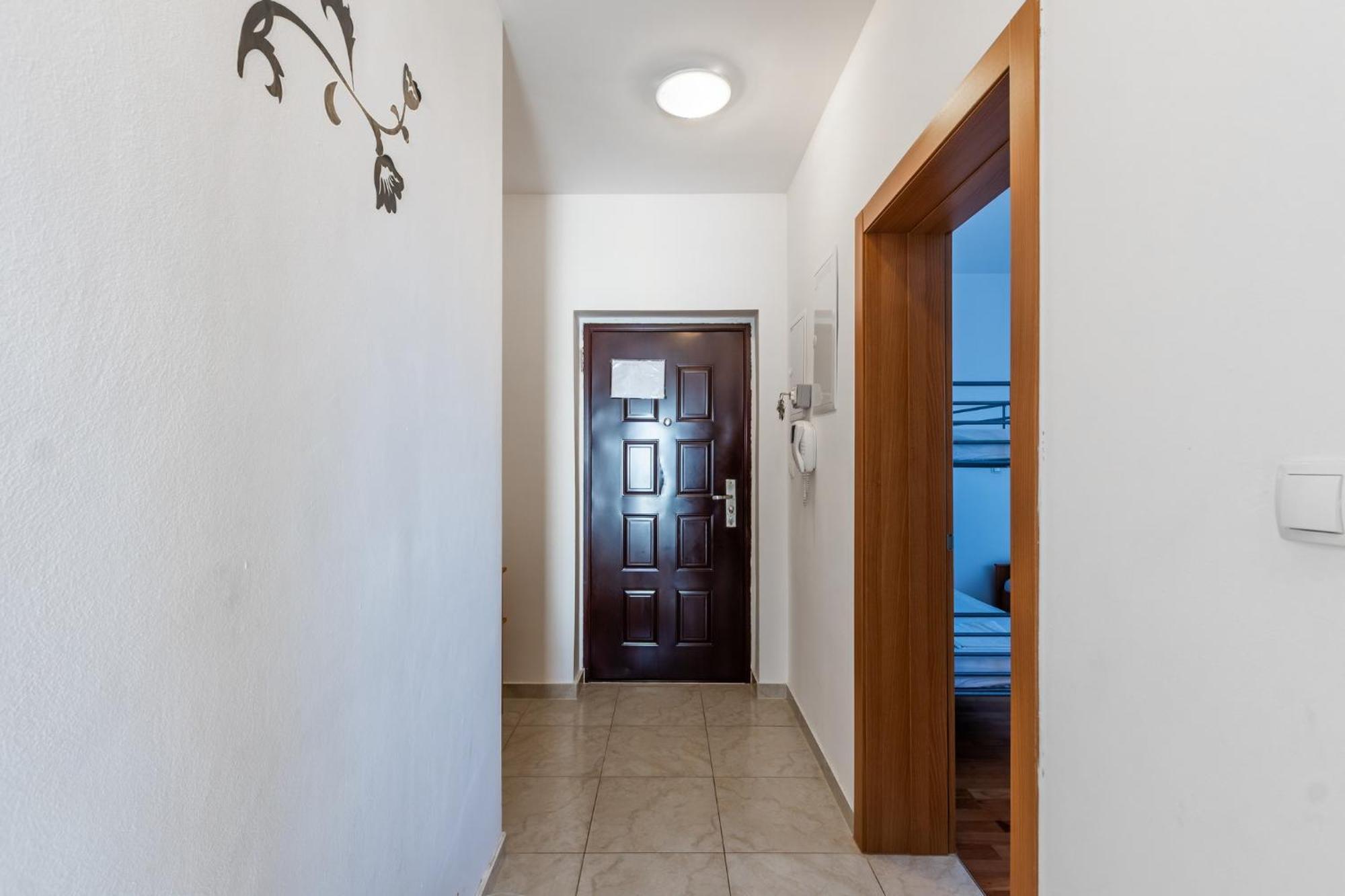 Apartment Village נין מראה חיצוני תמונה