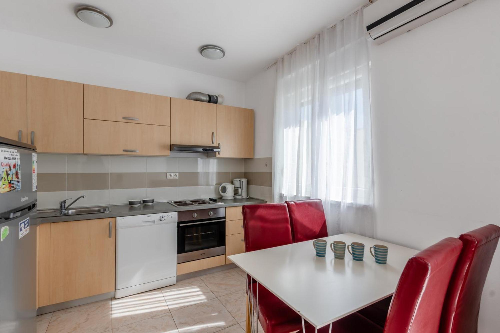 Apartment Village נין מראה חיצוני תמונה