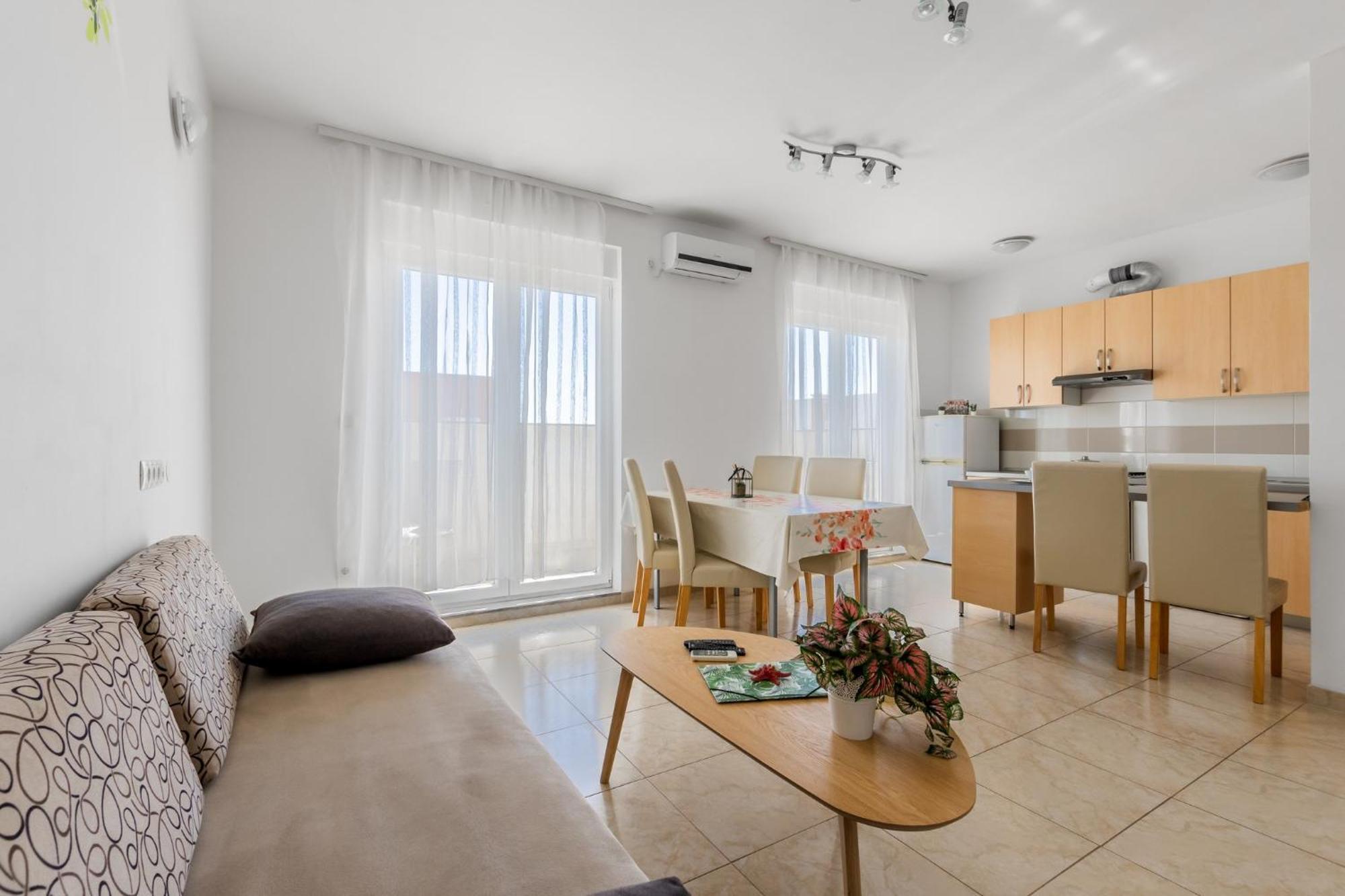 Apartment Village נין מראה חיצוני תמונה