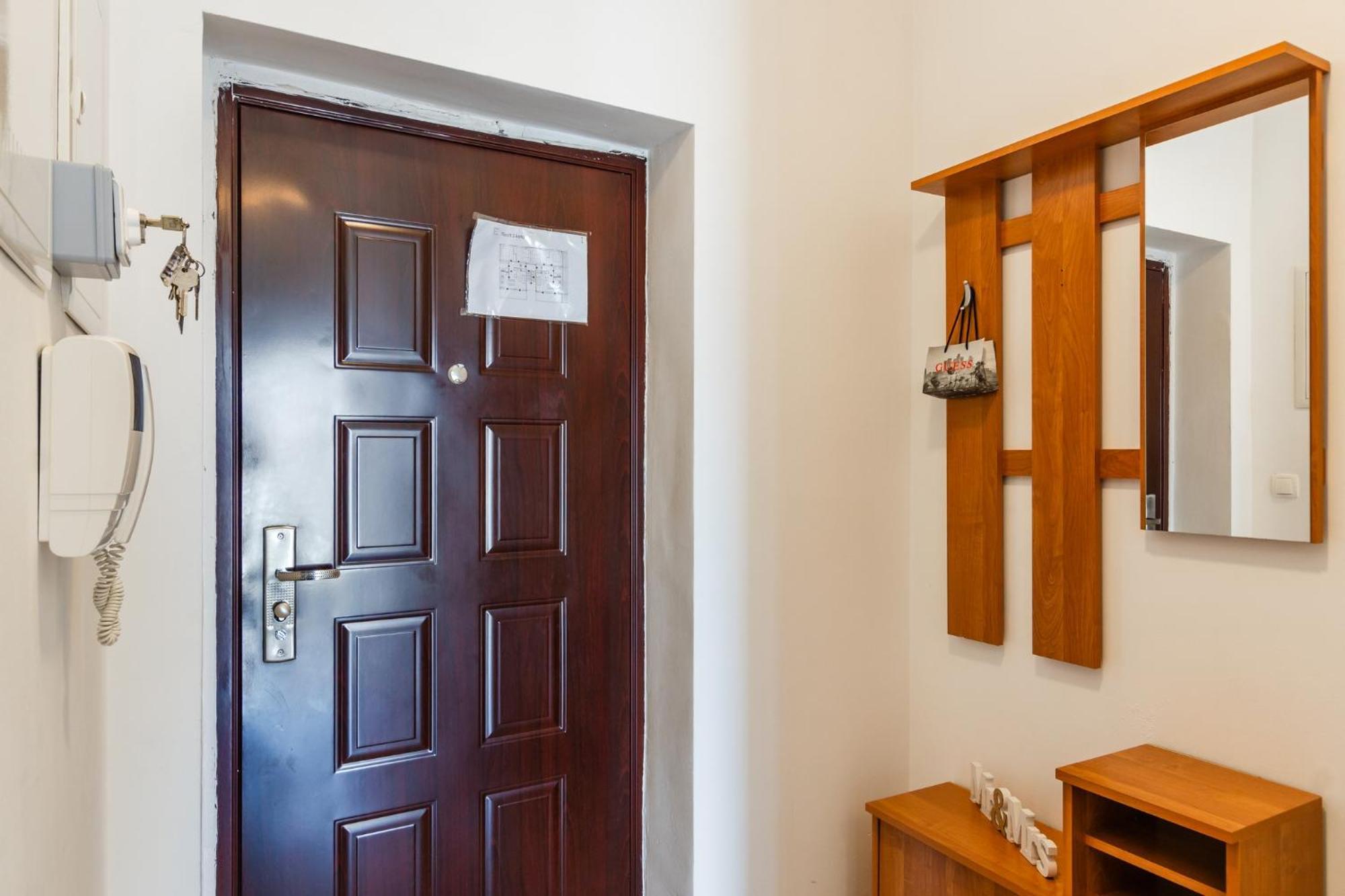 Apartment Village נין מראה חיצוני תמונה