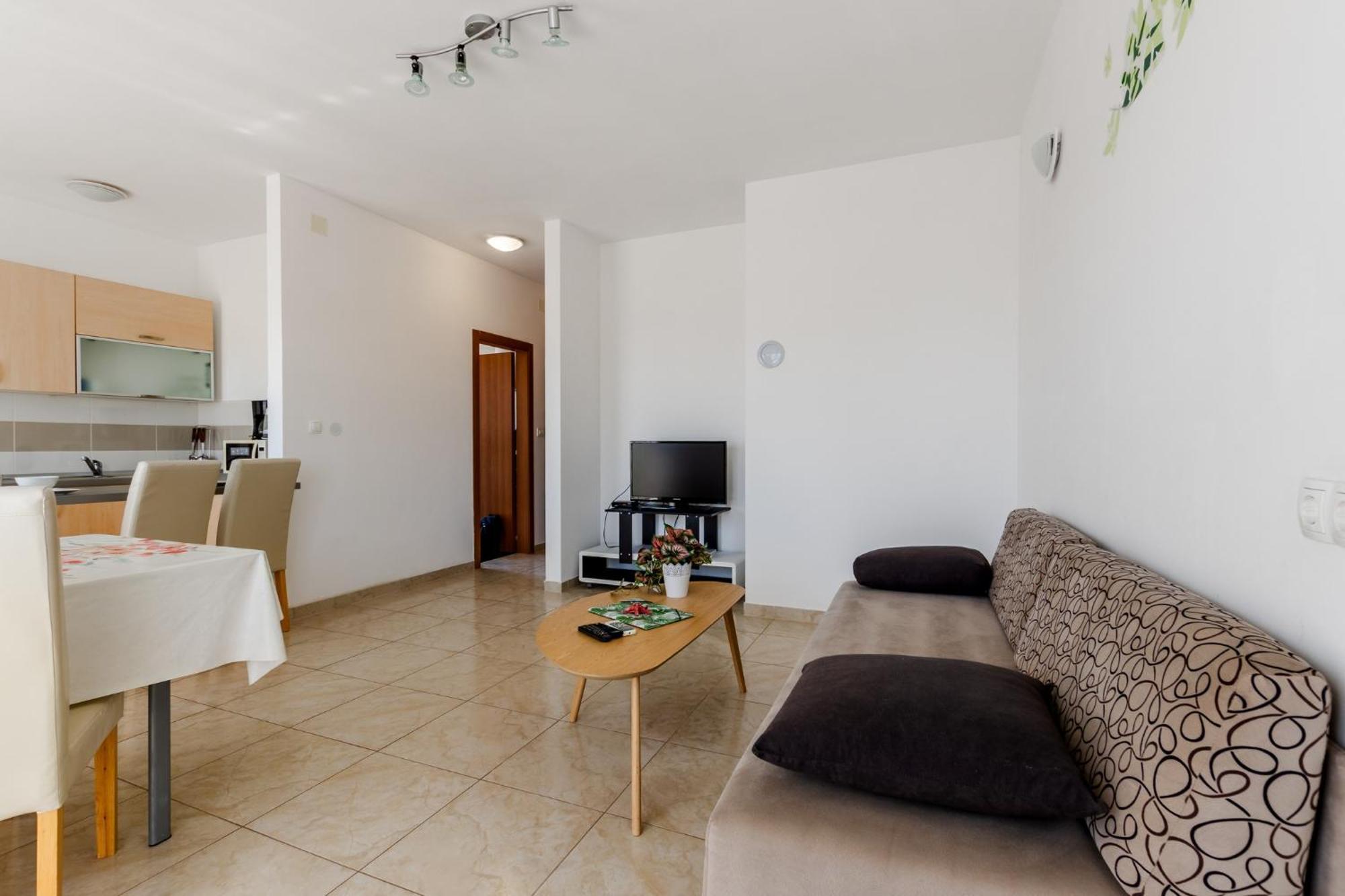 Apartment Village נין מראה חיצוני תמונה