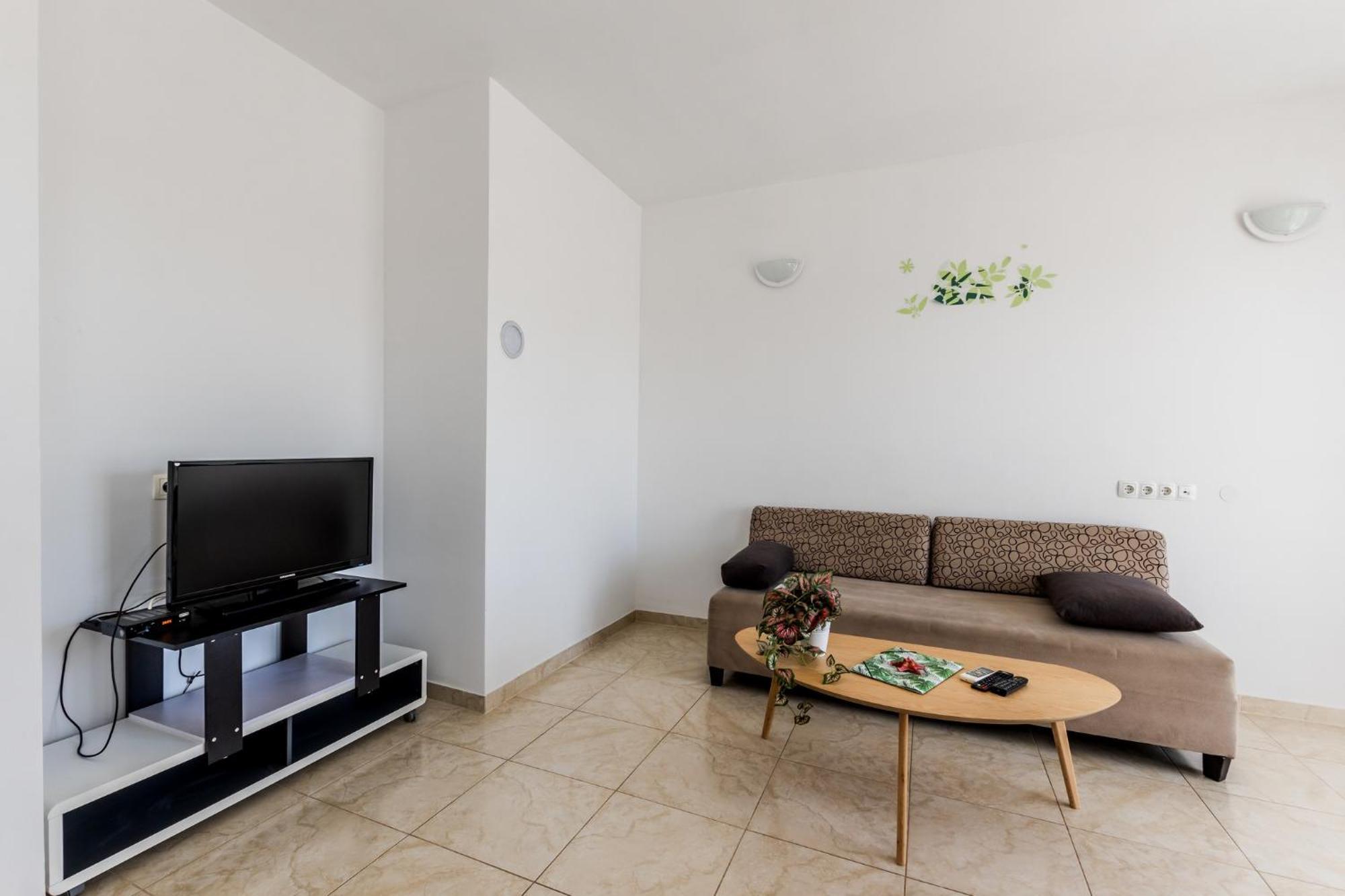 Apartment Village נין מראה חיצוני תמונה